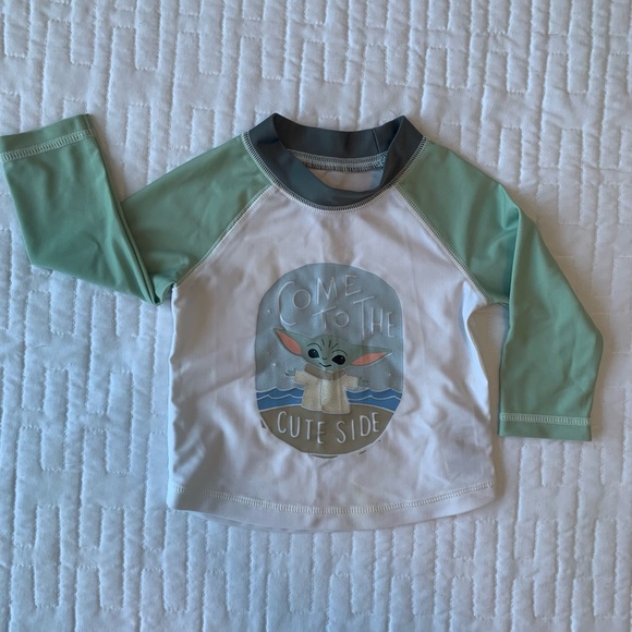 StarWars Baby Yoda GAP matching Swim Shorts and Rash-guard - Picture 6 of 12